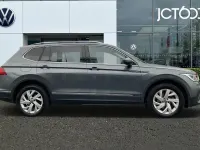 Used VW Tiguan Allspace Life 150 HP (110 kW) 2023 Grey SUV
