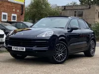 Used Porsche Cayenne 335 HP (246 kW) 2019 Blue SUV