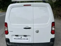 Used Vauxhall Combo 100 HP (73 kW) 2022 White MPV