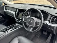 Used Volvo XC60 Momentum 197 HP (144 kW) 2021 Grey SUV