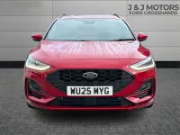 Used Ford Focus ST-Line 125 HP (91 kW) 2025 Red Estate