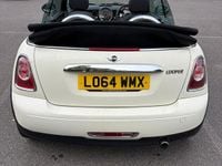 Begagnad Mini Cooper Cabriolet 122 HK (89 kW) 2014 Vit Cab