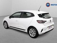 Used Renault Clio V Evolution 143 HP (105 kW) 2025 White Hatchback