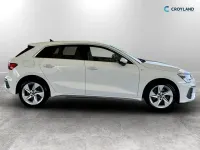 Begagnad Audi A3 Sportback e-tron S-Line 2022 Vit Halvkombi