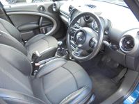 Usado Mini Cooper D 2011 Azul Utilitario