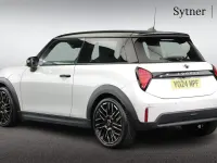 Used Mini Cooper S Hatch 201 HP (147 kW) 2024 White Hatchback