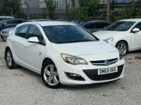 Used Vauxhall Astra SRi 2015 White Hatchback