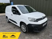 Used Citroën Berlingo 100 HP (73 kW) 2022 White MPV