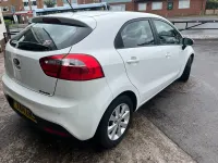 Used Kia Rio 85 HP (62 kW) 2014 White Hatchback