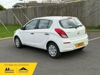 Used Hyundai i20 2014 White Hatchback