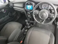 Used Mini ONE Classic 102 HP (75 kW) 2020 Blue Hatchback