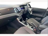 Used VW Polo Life 95 HP (69 kW) 2024 Red Hatchback