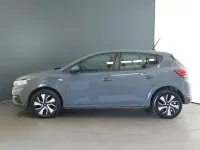 Usado Dacia Sandero Expression 91 CV (66 kW) 2024 Gris Utilitario
