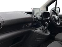 Used Citroën Berlingo Start 99 HP (72 kW) 2019 Black MPV