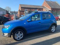 Used Dacia Sandero Lauréate 2014 Blue Hatchback