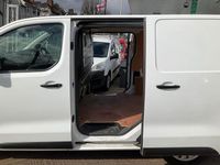 Used Citroën Dispatch 100 HP (73 kW) 2019 White MPV