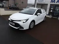 Used Toyota Corolla 140 HP (102 kW) 2023 White Van