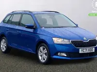 Used Skoda Fabia SE 95 HP (69 kW) 2021 Blue Estate