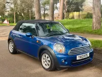 Usado Mini Cooper Cabriolet 122 HP (89 kW) 2013 Azul Cabrios