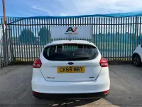 Used Ford Focus Zetec 2015 White Hatchback