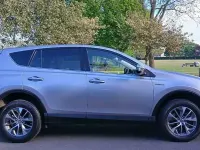 Usado Toyota RAV4 197 HP (144 kW) 2018 Prateado SUV