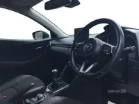 Usado Mazda 2 Homura-Aka 116 CV (85 kW) 2024 Rojo Utilitario
