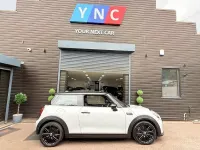 Usado Mini Cooper SE Hatch 135 kW (184 CV) 2021 Plateado Utilitario