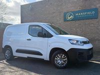 Begagnad Citroën Berlingo 75 HK (55 kW) 2021 Vit Minibuss