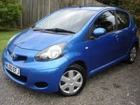 Used Toyota Aygo 67 HP (49 kW) 2011 Blue Hatchback