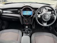 Used Mini Cooper Classic 134 HP (98 kW) 2022 Green Hatchback