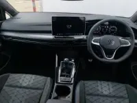 Novo VW Golf VIII R-line 150 HP (110 kW) 2026 Preto Citadino