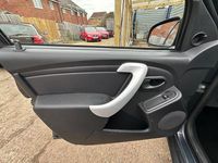 Used Dacia Duster Ambiance 110 HP (80 kW) 2014 Grey SUV