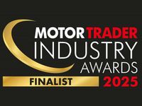 Used Toyota Yaris Design 99 HP (72 kW) 2016 Red/black Hatchback