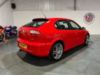 Used Seat Leon CUPRA 225 HP (165 kW) 2004 Emocion red Hatchback