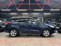 Käytetty Ford Kuga Zetec 138 HP (101 kW) 2013 Sininen Katumaasturi