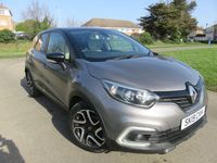 Usado Renault Captur Iconic 90 HP (66 kW) 2019 Cinzento SUV