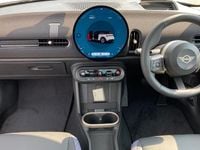 Used Mini Cooper Classic 201 HP (147 kW) 2024 White Hatchback