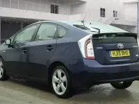 Used Toyota Prius 2015 Blue Hatchback
