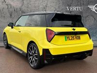 New Mini Cooper Hatch 135 kW (184 HP) 2025 Yellow Hatchback