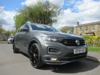 Begagnad VW T-Roc R-line 115 HK (84 kW) 2019 Grå SUV
