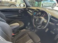 Usado Mini Cooper S Hatch 2020 Plateado Utilitario