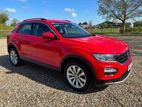 Used VW T-Roc SE 150 HP (110 kW) 2018 Red SUV