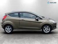 Used Ford Fiesta Zetec 80 HP (58 kW) 2013 Brown Hatchback