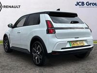 Used Renault R5 Komfort 110 kW (150 HP) 2025 White Hatchback