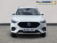 Usado MG ZS Exclusive 105 CV (77 kW) 2024 Blanco SUV