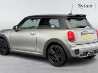 Used Mini Cooper S Hatch 189 HP (139 kW) 2018 Silver Hatchback