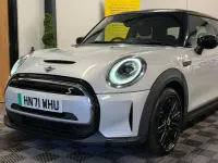 Używany Mini Cooper SE Hatch 135 kW (184 KM) 2021 Srebrny Hatchback