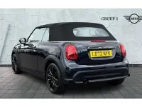 Usado Mini Cooper Cabriolet Exclusive 136 HP (100 kW) 2022 Preto Cabrios
