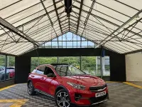 Usado Kia XCeed First Edition 139 CV (102 kW) 2020 Rojo SUV