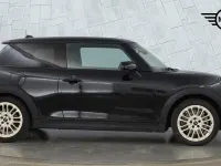 Usado Mini Cooper Hatch 113 kW (154 CV) 2025 Negro Utilitario